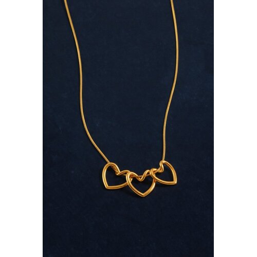 Lundholm Lundholm Luxe Premium Stainless Steel Jewellery Ketting Dames Goud Kleurig – Drie Hartjes – Gold Plated – Liefde & Moederdag Cadeau – 40 cm + 5 cm My Luv Serie – uitermate geschikt om cadeau te geven