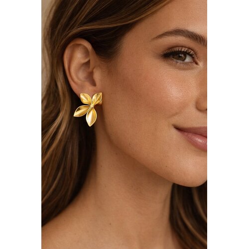 Lundholm Lundholm Luxe Oorbellen Dames Goud kleurig Bruids Oorbellen Sieraden Bruiloft – Premium Stainless Steel Jewellery Gold Plated – Statement Oorstekers Bloem - My Amy Serie – Elegant Cadeau voor Haar – uitermate geschikt om cadeau te geven