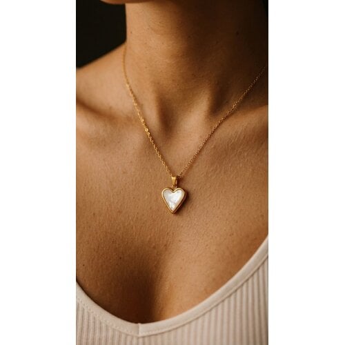 Lundholm Lundholm Luxe Ketting Dames Goudkleurig Hartjes Hanger – Premium Stainless Steel Jewellery Goud Verguld – Vrouwen Cadeautjes Moederdag Cadeau Sieraad Afscheid Bedankt - My Dory Serie – 50 cm – Scandinavisch Design – Cadeau voor Vrouw