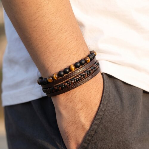 Lundholm Lundholm Björn Armband Heren – Luxe Kunstleren Armband met Tijgeroog of Natuursteen Kralen – Gelaagde Heren Armband Zwart / Bruin / Blauw – 21 cm – Mannen Cadeautjes – Scandinavisch Design Lundholm Lundholm Björn Armband Heren – Luxe Kunstleren Armband met Tijgeroog of Natuursteen Kralen – Gelaagde Heren Armband Zwart / Bruin / Blauw – 21 cm – Mannen Cadeautjes – Scandinavisch Design