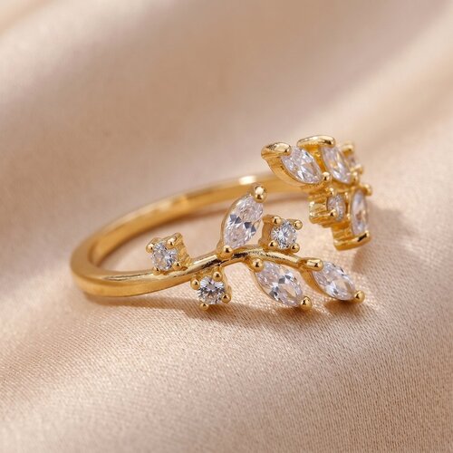 Lundholm Lundholm Sanna Ring Dames Goudkleurig – Premium Stainless Steel Gold PVD Plated – Verstelbare Ring met Zirkonia Steentjes – Open Ring met Blad Design Ringen Dames – One Size – Scandinavisch Design Lundholm Lundholm Sanna Ring Dames Goudkleurig – Premium Stainless Steel Gold PVD Plated – Verstelbare Ring met Zirkonia Steentjes – Open Ring met Blad Design Ringen Dames – One Size – Scandinavisch Design