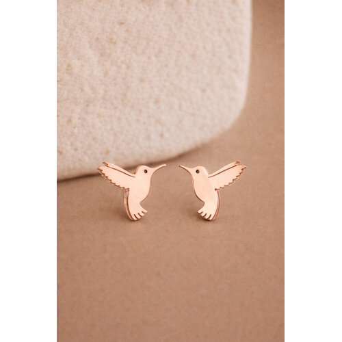 Lundholm Lundholm Vivian Kleine Oorknopjes Dames Kolibrie – Premium Stainless Steel – Goudkleurig / Zilverkleurig / Rosé Goud – Elegante Vogel Oorbellen (0.8 x 0.7 cm) – Subtiel & Betekenisvol – Vivian Serie – Vrouwen Cadeautjes Lundholm Lundholm Vivian Kleine Oorknopjes Dames Kolibrie – Premium Stainless Steel – Goudkleurig / Zilverkleurig / Rosé Goud – Elegante Vogel Oorbellen (0.8 x 0.7 cm) – Subtiel & Betekenisvol – Vivian Serie – Vrouwen Cadeautjes