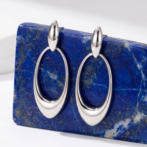 Lundholm Lundholm Kaia Statement Oorbellen Dames Goudkleurig / Zilverkleurig – Premium Stainless Steel – Grote Oorbellen – Lange Ovale Oorhangers – 6,5 cm – Waterproof & Hypoallergeen – Scandinavisch Design Lundholm Lundholm Kaia Statement Oorbellen Dames Goudkleurig / Zilverkleurig – Premium Stainless Steel – Grote Oorbellen – Lange Ovale Oorhangers – 6,5 cm – Waterproof & Hypoallergeen – Scandinavisch Design