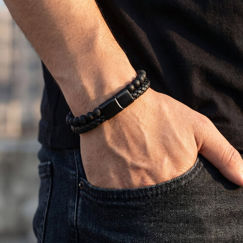 Lundholm Lundholm Arvid Armband Heren Zwart – Kunstleren Armband met Lavasteen Kralen – Heren Armband Steen – Stainless Steel Sluiting – 21 cm – Mannen Cadeautjes – Scandinavisch Design Lundholm Lundholm Arvid Armband Heren Zwart – Kunstleren Armband met Lavasteen Kralen – Heren Armband Steen – Stainless Steel Sluiting – 21 cm – Mannen Cadeautjes – Scandinavisch Design