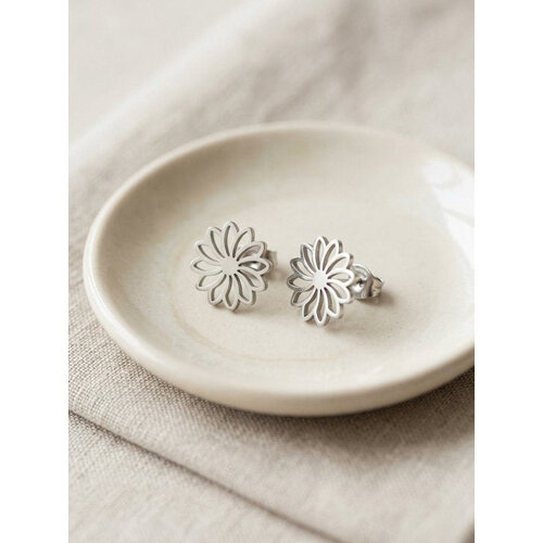 Lundholm Lundholm Aya Oorknopjes Dames Bloem Goudkleurig / Zilverkleurig – Premium Stainless Steel Jewellery – Elegante Bloem Oorbellen 1.2 cm – Aya Serie – Cadeau Vrouw Lundholm Lundholm Aya Oorknopjes Dames Bloem Goudkleurig / Zilverkleurig – Premium Stainless Steel Jewellery – Elegante Bloem Oorbellen 1.2 cm – Aya Serie – Cadeau Vrouw