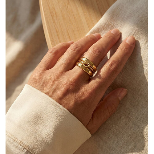 Lundholm Lundholm Helena Ring Dames Infinity Goudkleurig / Zilverkleurig – Premium Stainless Steel – Verstelbare Ring One Size – Helena Serie – Cadeau voor Vrouw – Scandinavisch Design Lundholm Lundholm Helena Ring Dames Infinity Goudkleurig / Zilverkleurig – Premium Stainless Steel – Verstelbare Ring One Size – Helena Serie – Cadeau voor Vrouw – Scandinavisch Design