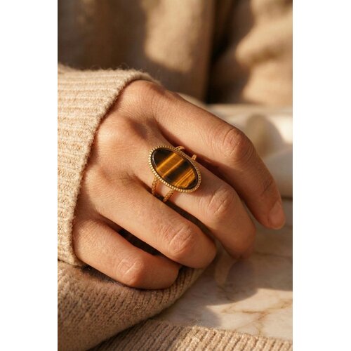 Lundholm Lundholm Sienna Statement Ring Dames Goudkleurig – Premium Stainless Steel Gold PVD Plated – Verstelbare Cuff Ring met Grote Natuursteen Tijgeroog / Groen / Blauw – One Size – Sienna Serie – Scandinavisch Design Lundholm Lundholm Sienna Statement Ring Dames Goudkleurig – Premium Stainless Steel Gold PVD Plated – Verstelbare Cuff Ring met Grote Natuursteen Tijgeroog / Groen / Blauw – One Size – Sienna Serie – Scandinavisch Design