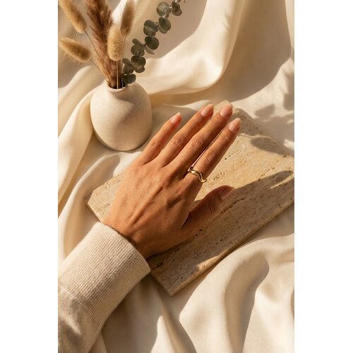 Lundholm Lundholm Linda Ring Dames Goudkleurig / Zilverkleurig – Minimalistische Geometrische Ring – Premium Stainless Steel – Verstelbare Ring One Size – Linda Serie – Vrouwen Cadeautjes Lundholm Lundholm Linda Ring Dames Goudkleurig / Zilverkleurig – Minimalistische Geometrische Ring – Premium Stainless Steel – Verstelbare Ring One Size – Linda Serie – Vrouwen Cadeautjes