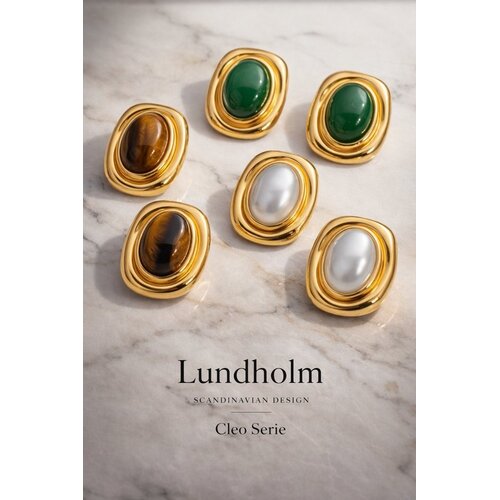 Lundholm Lundholm Cleo Oorbellen Dames Goudkleurig – Vintage Oorstekers met Tijgeroog, Groene Natuursteen of Imitatie Parel – Premium Stainless Steel PVD Gold Plated – Statement Oorknopjes – Cleo Serie – Scandinavisch Design Lundholm Lundholm Cleo Oorbellen Dames Goudkleurig – Vintage Oorstekers met Tijgeroog, Groene Natuursteen of Imitatie Parel – Premium Stainless Steel PVD Gold Plated – Statement Oorknopjes – Cleo Serie – Scandinavisch Design