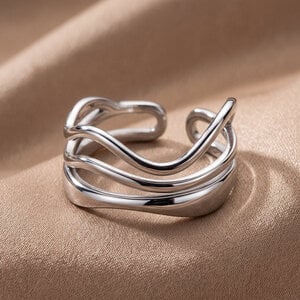 Lundholm Phoenix – Verstellbarer mehrlagiger Wellenring – Silberfarben