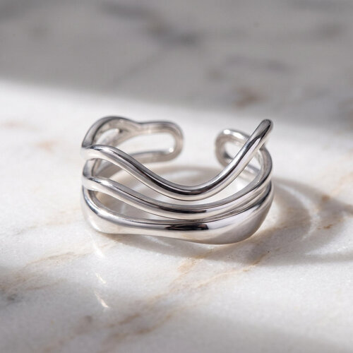 Lundholm Lundholm Phoenix Ring Dames Zilverkleurig – Verstelbare Statement Ringen Dames Zilver – Premium Stainless Steel – Gelaagd Open Design Waves – One Size – Waterproof & Hypoallergeen – Scandinavisch Design Lundholm Lundholm Phoenix Ring Dames Zilverkleurig – Verstelbare Statement Ringen Dames Zilver – Premium Stainless Steel – Gelaagd Open Design Waves – One Size – Waterproof & Hypoallergeen – Scandinavisch Design