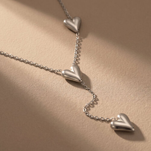 Lundholm Lundholm Elora Hartjes Ketting Dames Zilverkleurig – Premium Stainless Steel – Ketting met Hartjes – 42 cm + Verlengstuk – Minimalistische Damesketting – Waterproof & Hypoallergeen – Scandinavisch Design