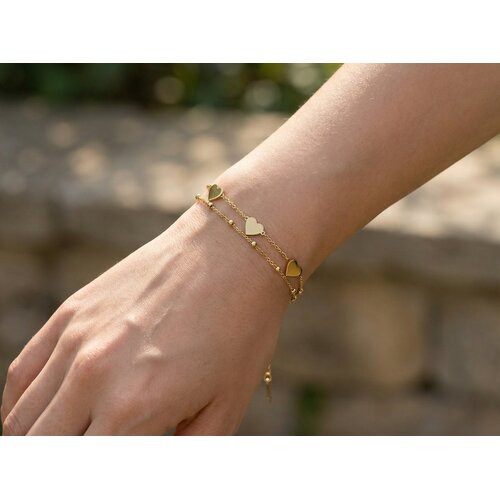 Lundholm Lundholm Lisan Armband Dames Goudkleurig – Premium Stainless Steel Jewellery – Dubbellaagse Bedelarmband met Hartjes en Balletjes – Lisan Serie – Cadeau voor Haar – Scandinavisch Design Lundholm Lundholm Lisan Armband Dames Goudkleurig – Premium Stainless Steel Jewellery – Dubbellaagse Bedelarmband met Hartjes en Balletjes – Lisan Serie – Cadeau voor Haar – Scandinavisch Design