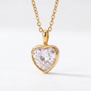 Lundholm Emma – Halskette mit Herz-Anhänger und Zirkonia – Goldfarben Lundholm Emma – Halskette mit Herz-Anhänger und Zirkonia – Goldfarben