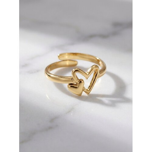 Lundholm Lundholm Ljuv Ring Dames Hartje Zilverkleurig / Goudkleurig – Premium Stainless Steel PVD Plated – Verstelbaar One Size – Ringen Dames Hartjes – Ljuv Serie – Scandinavisch Design Lundholm Lundholm Ljuv Ring Dames Hartje Zilverkleurig / Goudkleurig – Premium Stainless Steel PVD Plated – Verstelbaar One Size – Ringen Dames Hartjes – Ljuv Serie – Scandinavisch Design
