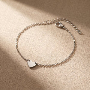 Lundholm Marthe – Chain Bracelet with Heart Charm – Silver-Tone Lundholm Marthe – Chain Bracelet with Heart Charm – Silver-Tone