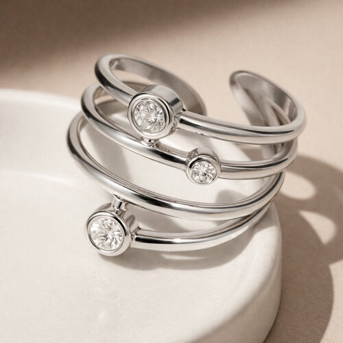 Lundholm Lundholm Alexia Ring Dames Goudkleurig / Zilverkleurig met Zirkonia Steentjes – Premium Stainless Steel – Verstelbare Ring One Size – Alexia Serie – Cadeau voor Vrouw – Scandinavisch Design Lundholm Lundholm Alexia Ring Dames Goudkleurig / Zilverkleurig met Zirkonia Steentjes – Premium Stainless Steel – Verstelbare Ring One Size – Alexia Serie – Cadeau voor Vrouw – Scandinavisch Design