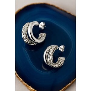 Lundholm Fena – Geometrische Hoops 2 cm Dames Lundholm Fena – Geometrische Hoops 2 cm Dames