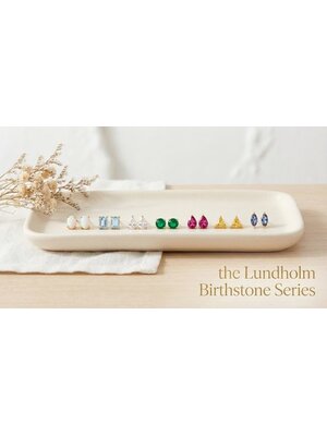 Lundholm Grace – Geboortesteen Oorknopjes Dames – Goudkleurig Lundholm Grace – Geboortesteen Oorknopjes Dames – Goudkleurig
