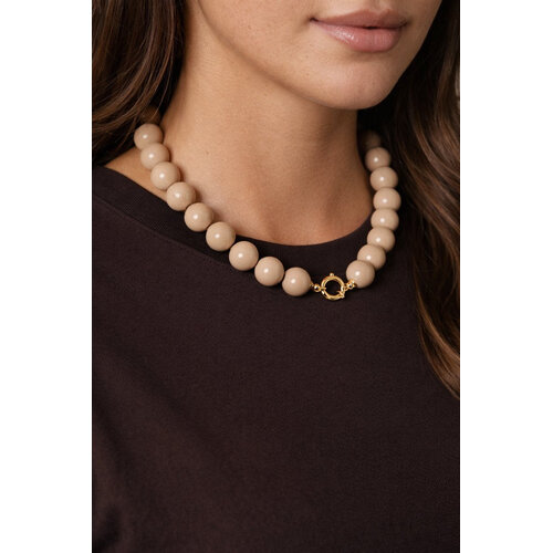 Lundholm Lundholm Helsinki Kralenketting Dames – Premium Stainless Steel Gold Plated – 15 mm Kralen Bedelketting 46 cm – Paars / Rood / Beige / Olijfgroen – Helsinki Serie – Vrouwen Cadeautjes – Scandinavisch Design Lundholm Lundholm Helsinki Kralenketting Dames – Premium Stainless Steel Gold Plated – 15 mm Kralen Bedelketting 46 cm – Paars / Rood / Beige / Olijfgroen – Helsinki Serie – Vrouwen Cadeautjes – Scandinavisch Design