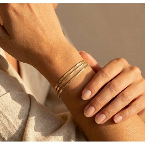 Lundholm Lundholm Bibi Armband Dames Goudkleurig – Drie-Laags Schakelarmband – Premium Stainless Steel Gold Plated – Minimalistische Layered Armband – Bibi Serie – Vrouwen Cadeautjes – Scandinavisch Design Lundholm Lundholm Bibi Armband Dames Goudkleurig – Drie-Laags Schakelarmband – Premium Stainless Steel Gold Plated – Minimalistische Layered Armband – Bibi Serie – Vrouwen Cadeautjes – Scandinavisch Design