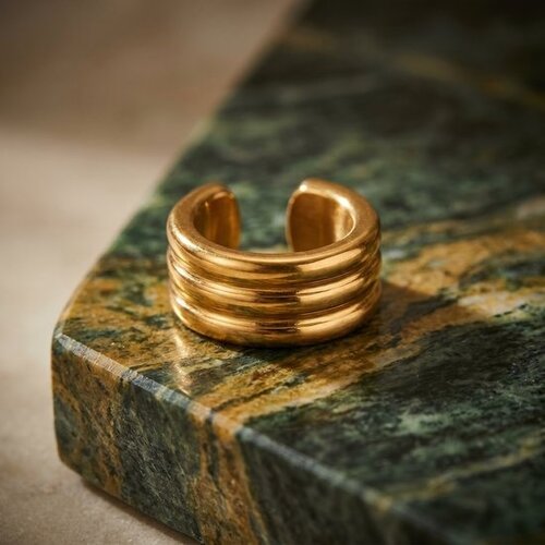 Lundholm Lundholm Soof Earcuff Dames Goudkleurig – Minimalistische Oorklem zonder Gaatje – Premium Stainless Steel PVD Gold Plated – Soof Serie – Scandinavisch Design Lundholm Lundholm Soof Earcuff Dames Goudkleurig – Minimalistische Oorklem zonder Gaatje – Premium Stainless Steel PVD Gold Plated – Soof Serie – Scandinavisch Design