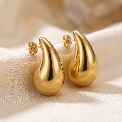 Lundholm Lundholm Hazel Oorbellen Dames Goudkleurig – Statement Druppel Oorbellen Groot – Premium Stainless Steel PVD Gold Plated – Hazel Serie – Cadeau voor Haar – Scandinavisch Design Lundholm Lundholm Hazel Oorbellen Dames Goudkleurig – Statement Druppel Oorbellen Groot – Premium Stainless Steel PVD Gold Plated – Hazel Serie – Cadeau voor Haar – Scandinavisch Design