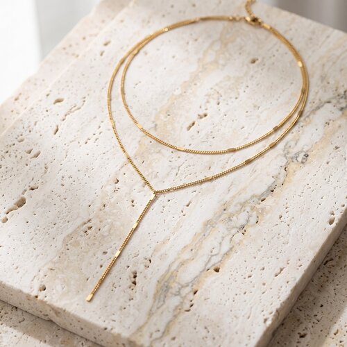 Lundholm Lundholm Nathalie Layered Ketting Dames Goudkleurig – Dubbele Ketting met Y-Hanger – Premium Stainless Steel PVD Gold Plated – Nathalie Serie – Cadeau voor Haar – Scandinavisch Design Lundholm Lundholm Nathalie Layered Ketting Dames Goudkleurig – Dubbele Ketting met Y-Hanger – Premium Stainless Steel PVD Gold Plated – Nathalie Serie – Cadeau voor Haar – Scandinavisch Design