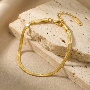 Lundholm Sigrid – Platte Slangenarmband – Goudkleurig Lundholm Sigrid – Platte Slangenarmband – Goudkleurig