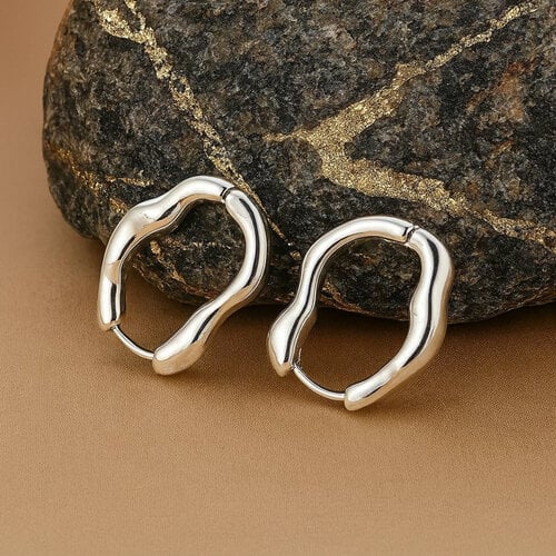 Lundholm Lola – Hoop Earrings for Women – Silver-Tone Lundholm Lola – Hoop Earrings for Women – Silver-Tone