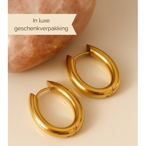 Lundholm Sifra – Ovale Hoops Oorbellen – Goudkleurig Lundholm Sifra – Ovale Hoops Oorbellen – Goudkleurig