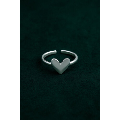 Lundholm Lora – Adjustable Heart Ring – Silver-Tone Lundholm Lora – Adjustable Heart Ring – Silver-Tone
