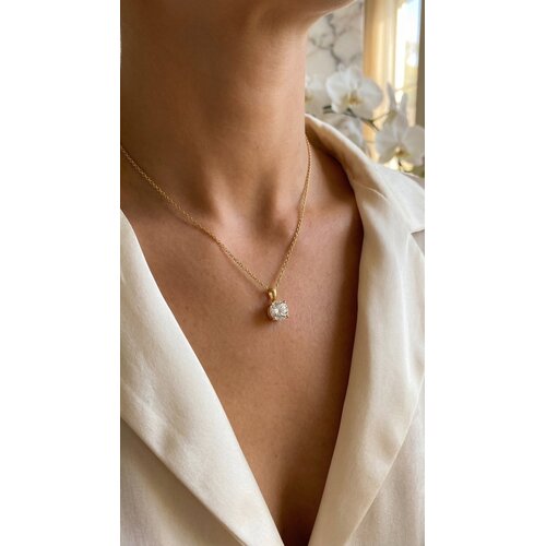 Lundholm Rosalie – Necklace with Cubic Zirconia Pendant – Gold-Tone
