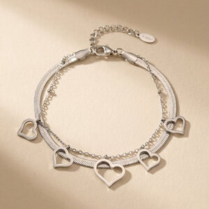 Lundholm Lundholm Liv armband dames – dubbel laags snake chain met hartjes – premium stainless steel – Liv serie – Scandinavisch design – sieraden cadeau voor haar