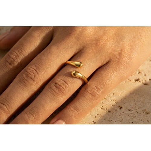 Lundholm Annabel – Adjustable Teardrop Ring for Women – Gold-Tone Lundholm Annabel – Adjustable Teardrop Ring for Women – Gold-Tone