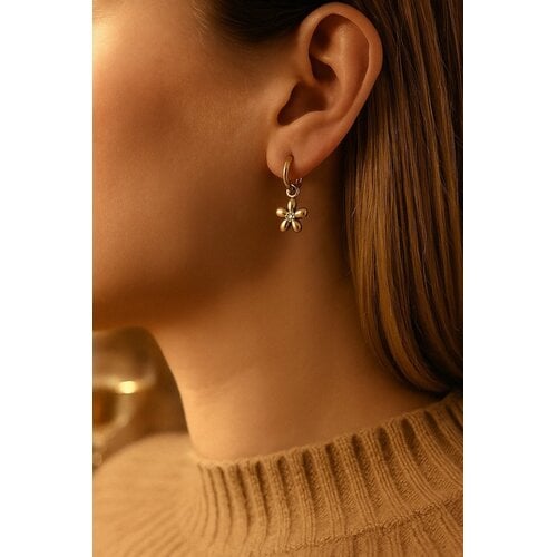 Lundholm Jade – Flower Earrings for Women – Gold-Tone Lundholm Jade – Flower Earrings for Women – Gold-Tone