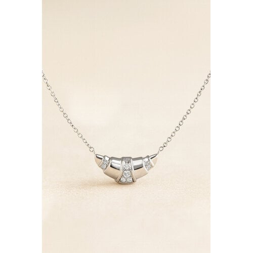 Lundholm Nilla – Ketting met Croissant Hanger – Zilverkleurig Lundholm Nilla – Ketting met Croissant Hanger – Zilverkleurig