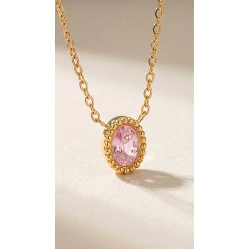 Lundholm Maud – Ketting met Roze Zirkonia Hanger – Goudkleurig Lundholm Maud – Ketting met Roze Zirkonia Hanger – Goudkleurig