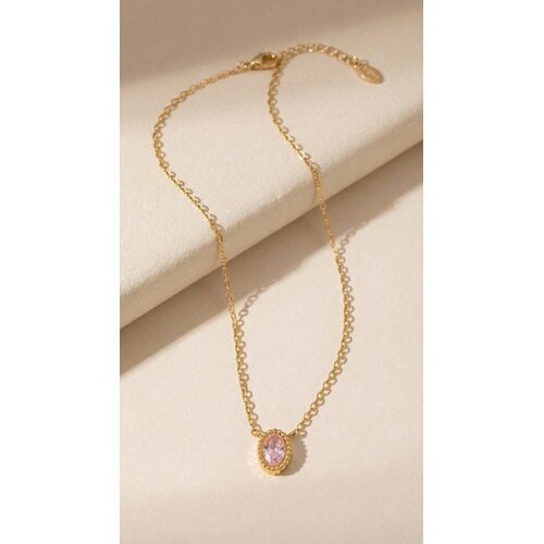 Lundholm Maud – Ketting met Roze Zirkonia Hanger – Goudkleurig Lundholm Maud – Ketting met Roze Zirkonia Hanger – Goudkleurig