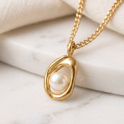 Hilma: ketting met parel hanger