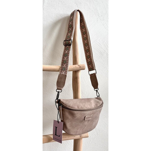 Lundholm Heby – Belt Bag with Wide Strap – Beige Lundholm Heby – Belt Bag with Wide Strap – Beige