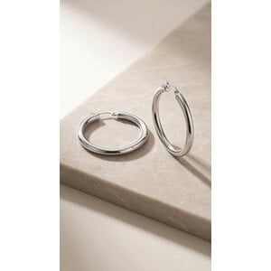 Lundholm Eefje – Creolen Hoops Oorbellen Dames 3 cm – Zilverkleurig Lundholm Eefje – Creolen Hoops Oorbellen Dames 3 cm – Zilverkleurig