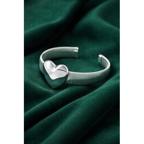 Lundholm Lova – Bangle Bracelet with Heart for Women – Silver-Tone Lundholm Lova – Bangle Bracelet with Heart for Women – Silver-Tone