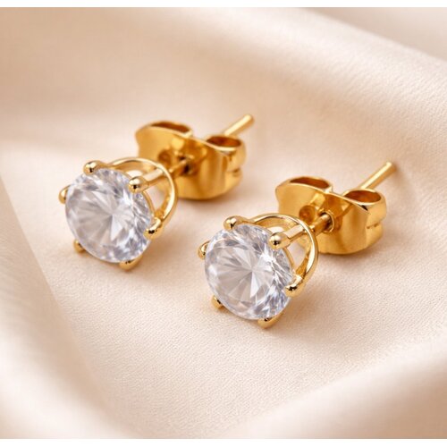 Lundholm Nikki – Zirkonia-Ohrstecker Damen – 5 mm – Goldfarben Lundholm Nikki – Zirkonia-Ohrstecker Damen – 5 mm – Goldfarben