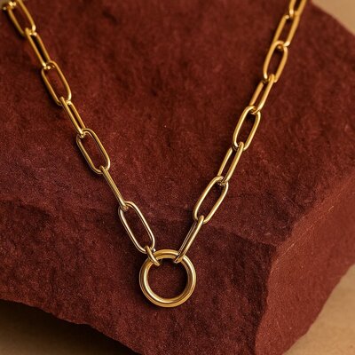Elva: paperclip schakelketting