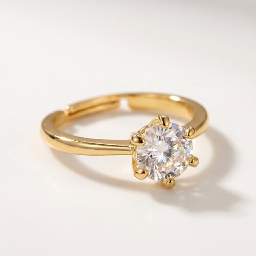 Lundholm Lundholm Asta Ring Dames Goudkleurig – Premium Stainless Steel Jewellery Gold PVD Plated – Verstelbare Ring met Witte Zirkonia Steen Lundholm Lundholm Asta Ring Dames Goudkleurig – Premium Stainless Steel Jewellery Gold PVD Plated – Verstelbare Ring met Witte Zirkonia Steen