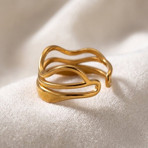 Lundholm Lundholm Phoenix Ring Dames Goud kleurig – Premium Stainless Steel PVD Gold Plated – Ringen Dames Waves Ring Minimalistische Ring Asymmetrisch