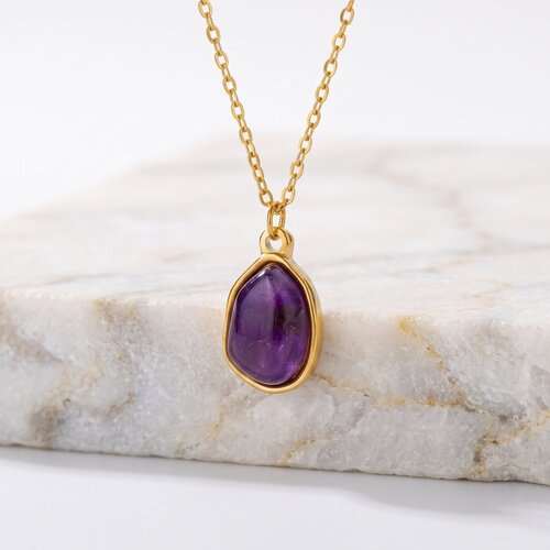 Lundholm Lundholm Rosan Amethist Ketting Dames Goudkleurig – Premium Stainless Steel Gold PVD Plated – Ketting met Echte Amethist Natuursteen Hanger Lundholm Lundholm Rosan Amethist Ketting Dames Goudkleurig – Premium Stainless Steel Gold PVD Plated – Ketting met Echte Amethist Natuursteen Hanger