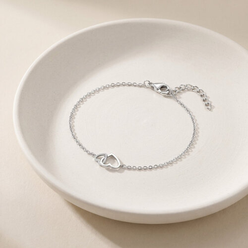 Lundholm Lundholm Lieve Armband Dames Zilverkleurig – Premium Stainless Steel Jewellery – Verbonden Hartjes Armband – Moeder Dochter Armband – 16 + 3 cm Lundholm Lundholm Lieve Armband Dames Zilverkleurig – Premium Stainless Steel Jewellery – Verbonden Hartjes Armband – Moeder Dochter Armband – 16 + 3 cm