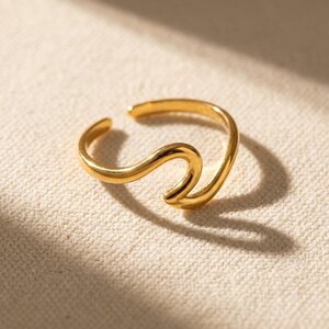 Lundholm Milea – Verstelbare Golf Ring Dames – Goudkleurig Lundholm Milea – Verstelbare Golf Ring Dames – Goudkleurig